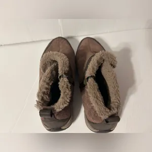 Winter brown suede winter boots women size 7.5 W thumbnail 6