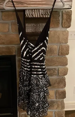 Never Been Done Yasmine sequin dress New Without Tag! thumbnail 6