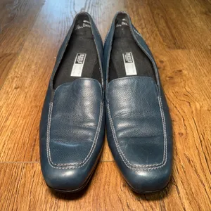 Munro American Womens 8 M Blue Leather Square Toe Loafers Low Block Heel Shoes thumbnail 2