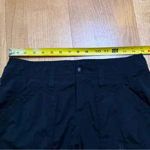 The North Face Women's T150 T550 Cargo Hiking Shorts Outdoor Gorp Black 6 Long thumbnail 5