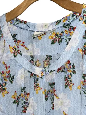 Anthropologie Maeve Women’s Size 4 Light Blue Boswell Floral V-Neck Blouse Top thumbnail 6