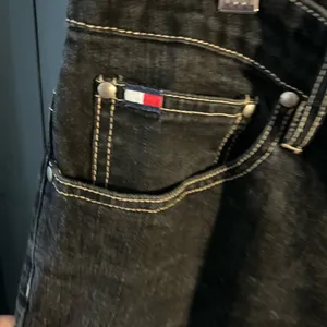 Tommy Hilfiger Classic Fit Cropped Pants Jeans Women’s 14 Black Vintage thumbnail 3