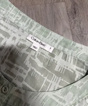 Calvin Klein button up shirt  thumbnail 5