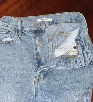 Highwaisted Jeans thumbnail 3