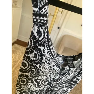 Spense Paisley Maxi Dress Black White Quiet Luxury Boho Resort Coastal Vaca Chic thumbnail 7
