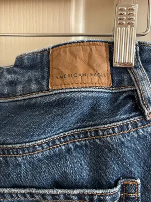 American Eagle Jeans thumbnail 3