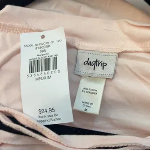 NWT Daytrip soft pink tee thumbnail 4