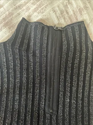 Sleeveless Metallic Black Stripe Mock Neck Crop Top thumbnail 3