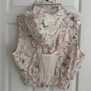 Free People FP Movement Off The Grid Floral Utility Vest Hooded Size XS Ivory thumbnail 10