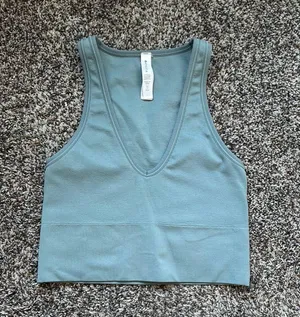 Athleta Top Women’s XS Green V-Neck thumbnail 1