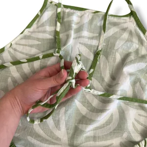 A New Day Tropical Leaf Print Halter Dress Size Large Green & White‎ thumbnail 5
