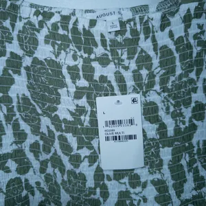 August Sky Olive Green Floral Puff Sleeve Smocked Midi Dress Size Large NWT thumbnail 4