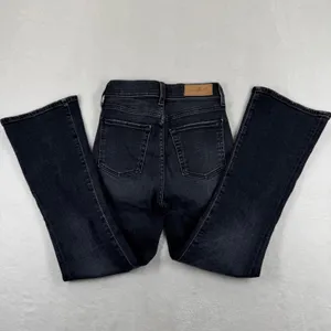 7 For All Mankind Luxe Vintage High‎ Rise Flare Jeans Black 23 Distressed Hem thumbnail 2