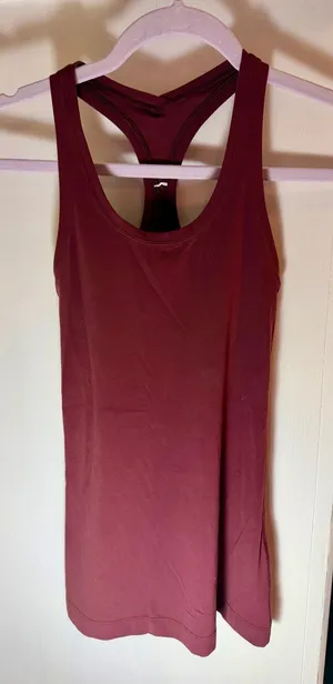 Lululemon Maroon tank top! Size 2! thumbnail 1
