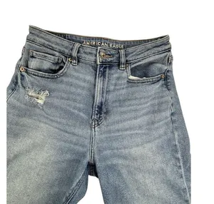 American Eagle Mom Jeans Women's 6 Long Light Wash Distressed Stretch Comfort thumbnail 5
