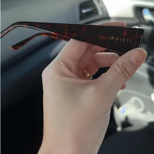 DIFF Eyewear Sunglasses Tortoise thumbnail 5