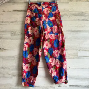 Zara Boho Floral Jogger Style Cotton‎ Lightweight TrouserPants Cropped Red Belt thumbnail 2
