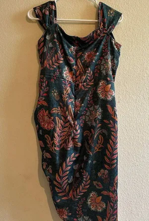 Averie Halley Ruched Midi Dress Size L thumbnail 3