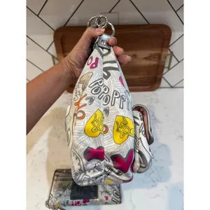 Coach Poppy graffiti heart print hobo bag & Wallet pink orange accents Y2K thumbnail 3