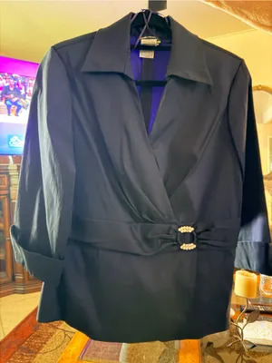 Kathy Roberts Plum Wrap Jacket with Pearl Buckle Purple Size 16 thumbnail 3