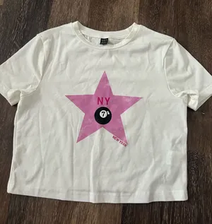 SheIn graphic baby tee thumbnail 1