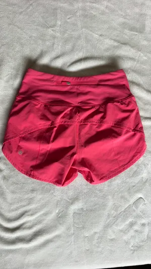 Lululemon Shorts 2.5" Hotty Hot Lined thumbnail 2