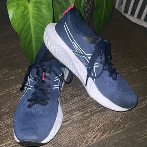 Asics Women's Navy and Pink Gel Excite 10 Size 8 thumbnail 2