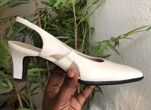 Naturalizer Genuine Leather Cream beige nude square toe mules slingback pumps 2.5” kitten heels -office siren core-Size 6M Excellent condition #coquette #twee #fairycore thumbnail 1