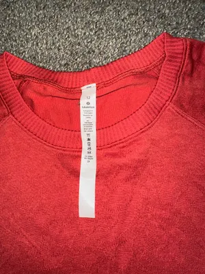 Lululemon Long Sleeve thumbnail 2