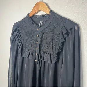 Anthropologie Black Victorian Lace Ruffle Trim Peasant Blouse Size XL Whimsigoth thumbnail 5