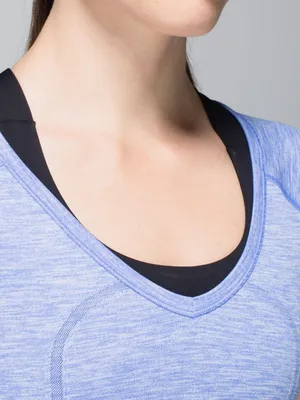 Lululemon Run: Swiftly Tech V Neck Heathered Lullaby Blue Size 6 thumbnail 5