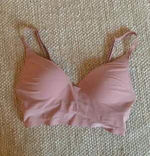 PINK Bra thumbnail 1