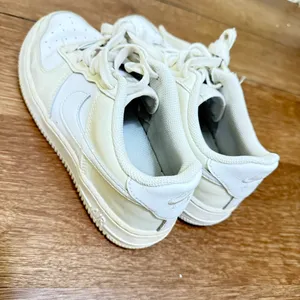 Nike Air Force 1 Low Triple White Women’s Sneakers Size 5.5 thumbnail 3