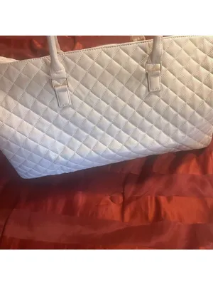 Elegant Quilted vegan leather dust pink weekender thumbnail 7