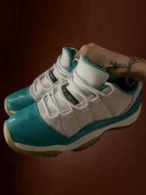 Air 11 Retro Low GS ‘Aqua Safari’ thumbnail 3