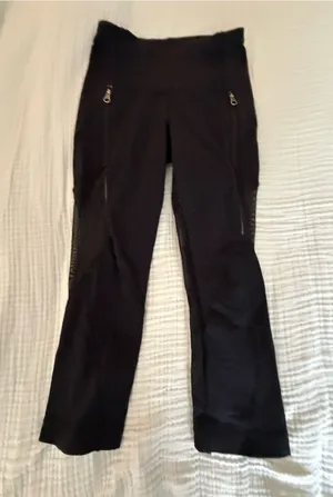 Lululemon Black Athletic Zip Pocket Leggings thumbnail 1