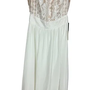 Lulu’s Forever & Always White Lace Maxi Dress Sz XS NWT Bridesmaid Formal thumbnail 10