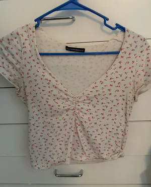 Brandy Melville Top thumbnail 1