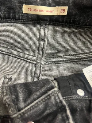 Levi's 721 High Waisted Distressed Black Jeans Sz 28 thumbnail 11
