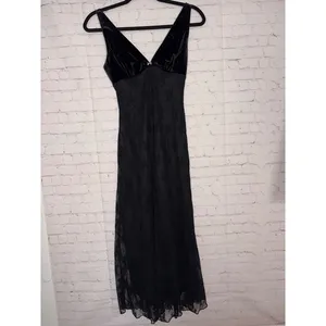 NIA The Brand Guest Black Velvet and Lace Midi Dress Whimsigoth Wedding Formal S thumbnail 4
