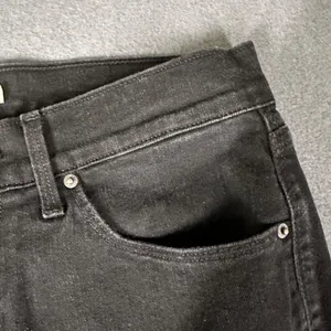 Levis 505 Womens 29‎ Straight Black Denim Jeans Flat Front 5 Pocket Design thumbnail 6