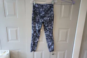 Athleta tie dye leggings Salutation Stash Pocket Tight Leggings Workout Stretch in blue size small. thumbnail 8