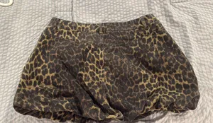 Steve Madden Skirt thumbnail 1
