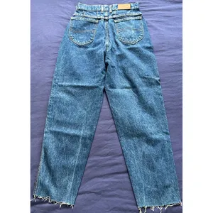 Vintage Lee High Waisted Straight Leg Jeans Medium Wash Raw Hem Size 6 Med USA thumbnail 3