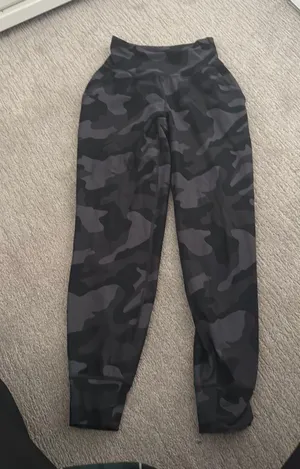 Camo Joggers thumbnail 1