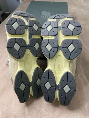 New Balance 9060 Sneakers Women’s shoes size 6.5 thumbnail 8