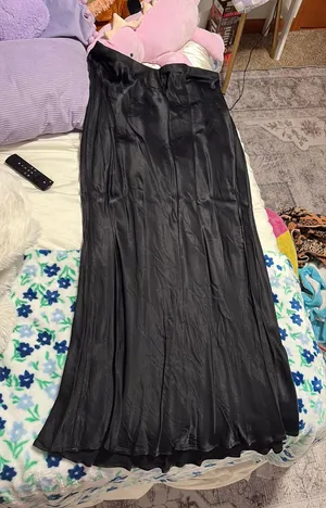 Black Anthropologie Skirt Midi/long thumbnail 1