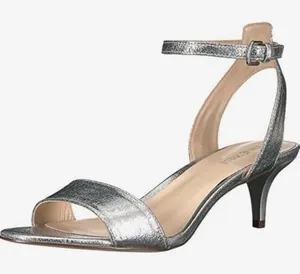 New Nine West Sz 7.5 Metallic Silver Lesia Kitten Heel Open Toe Dress Sandals thumbnail 1