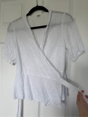 Old Navy White Eyelet Wrap Top Size Small thumbnail 9