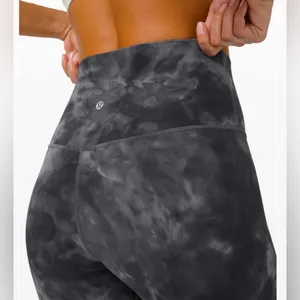 Lululemon Align Shorts Diamond Dye Pitch Grey Graphic Grey Size 0 thumbnail 3